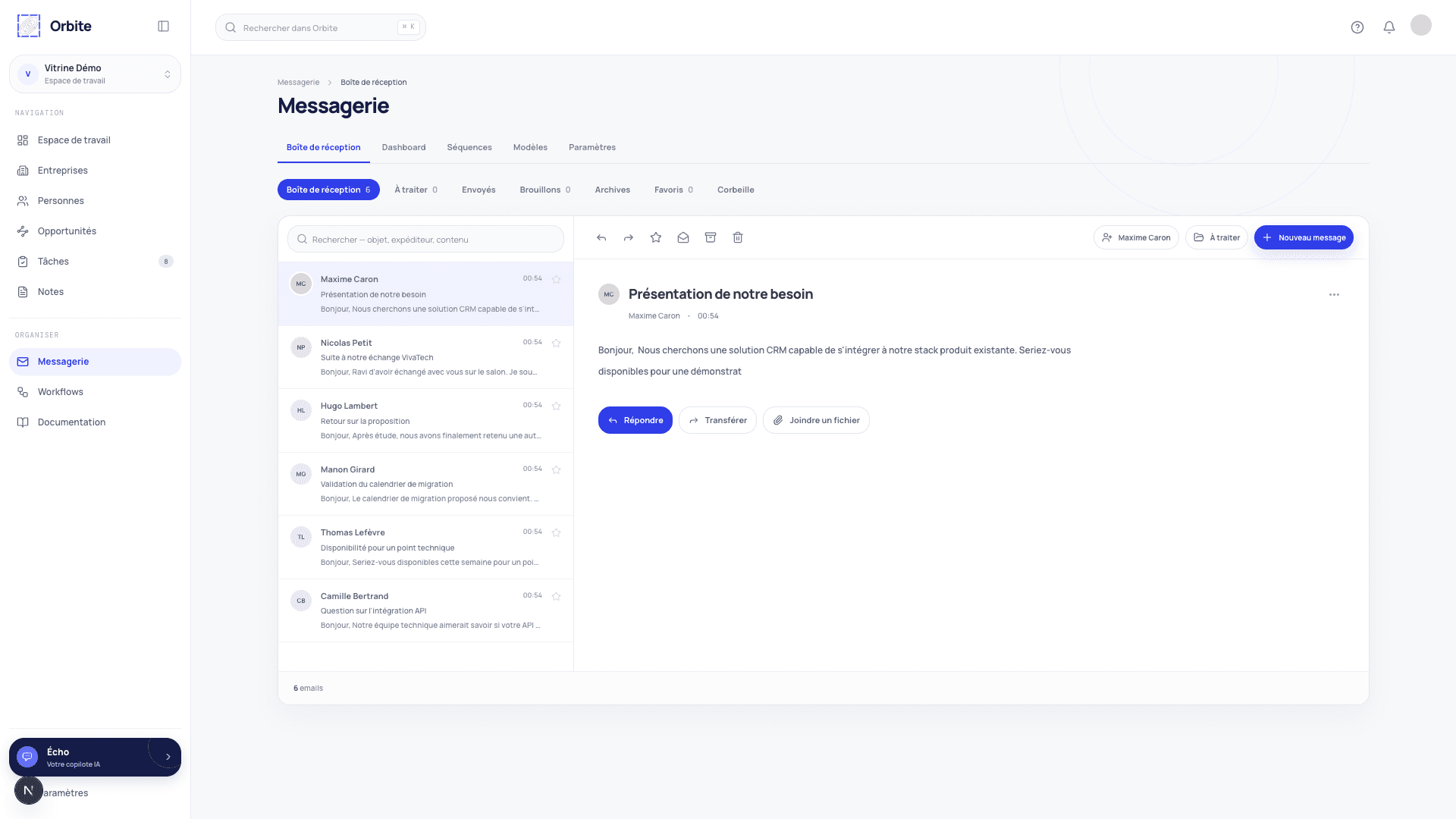 Boîte de réception Orbite CRM avec liste des emails et volet de lecture